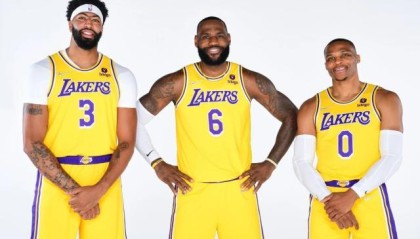 完美竞技登录入口-【观察】数据说话！湖人季前赛全败并不值得担忧